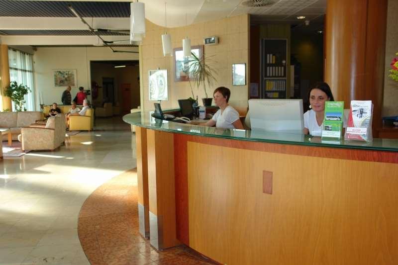 Brit Hotel Du Lac Saint-Paul-les-Dax Interior photo